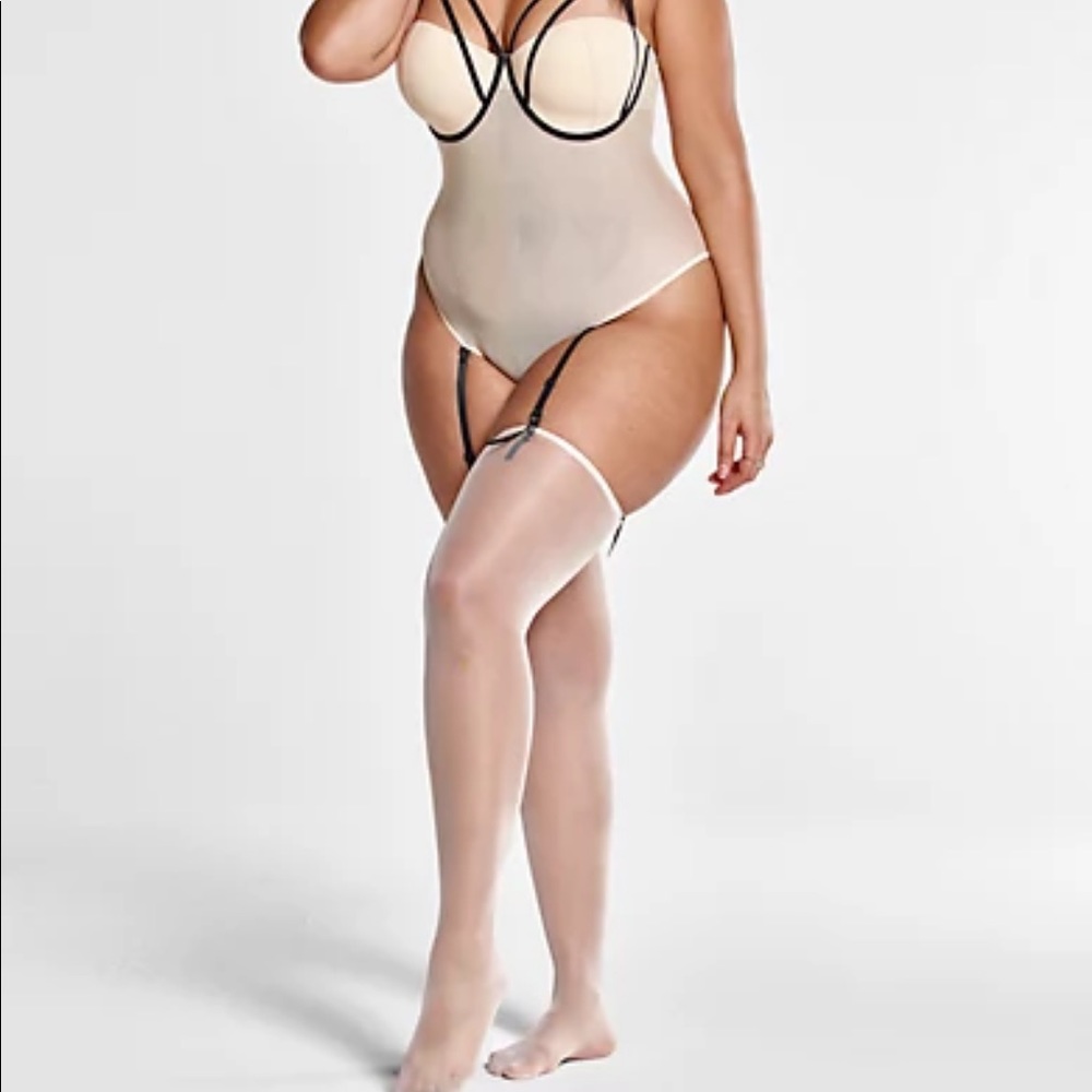 Fashion to figure Lexi caged bra meshed bodysuit NWT size 3